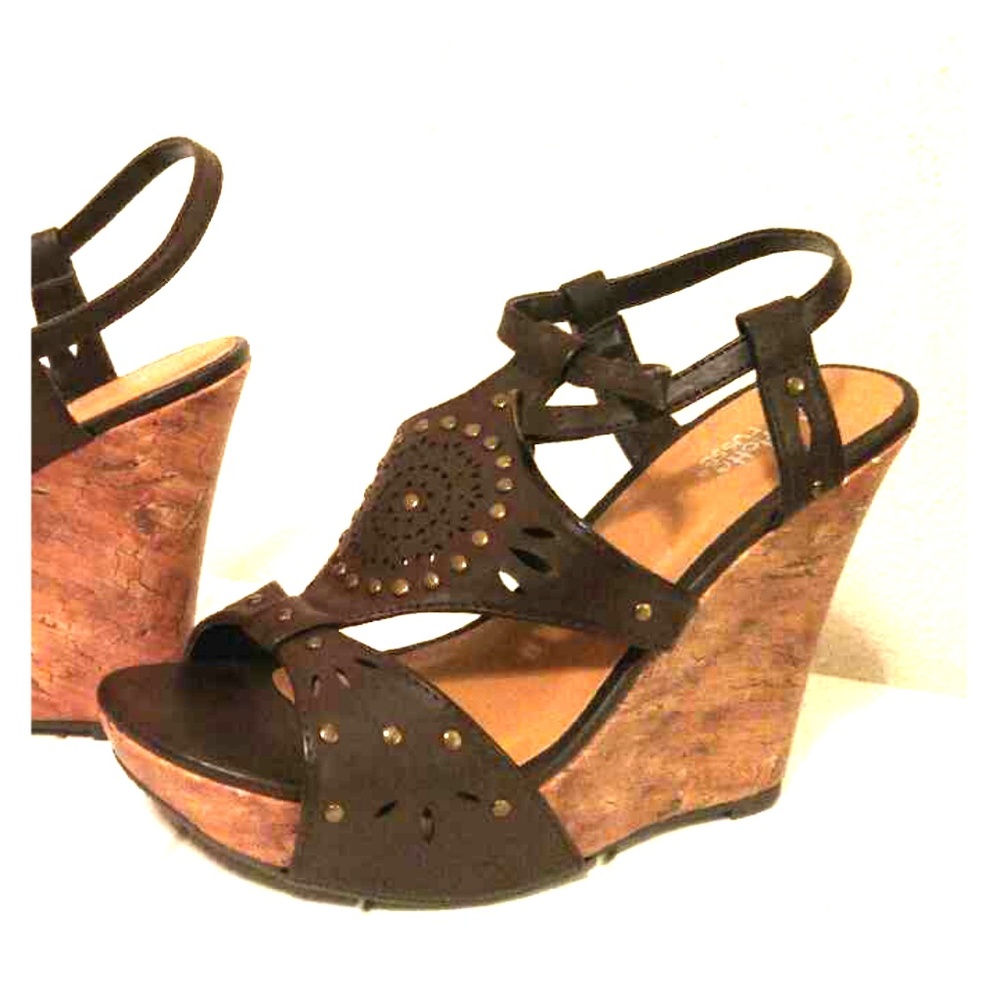 Brown leather wedges